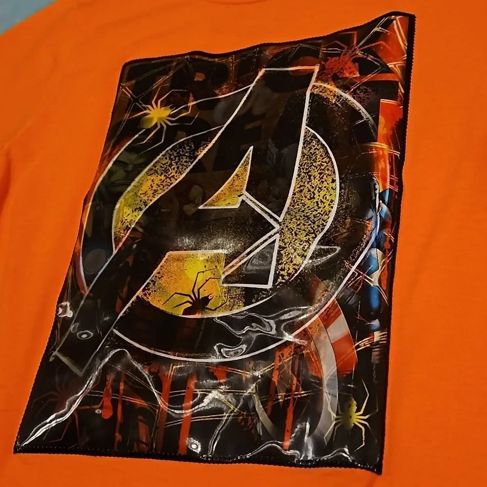 Marvel  Avengers Holographic Halloween Orange T-Shirt boys size Large NWT